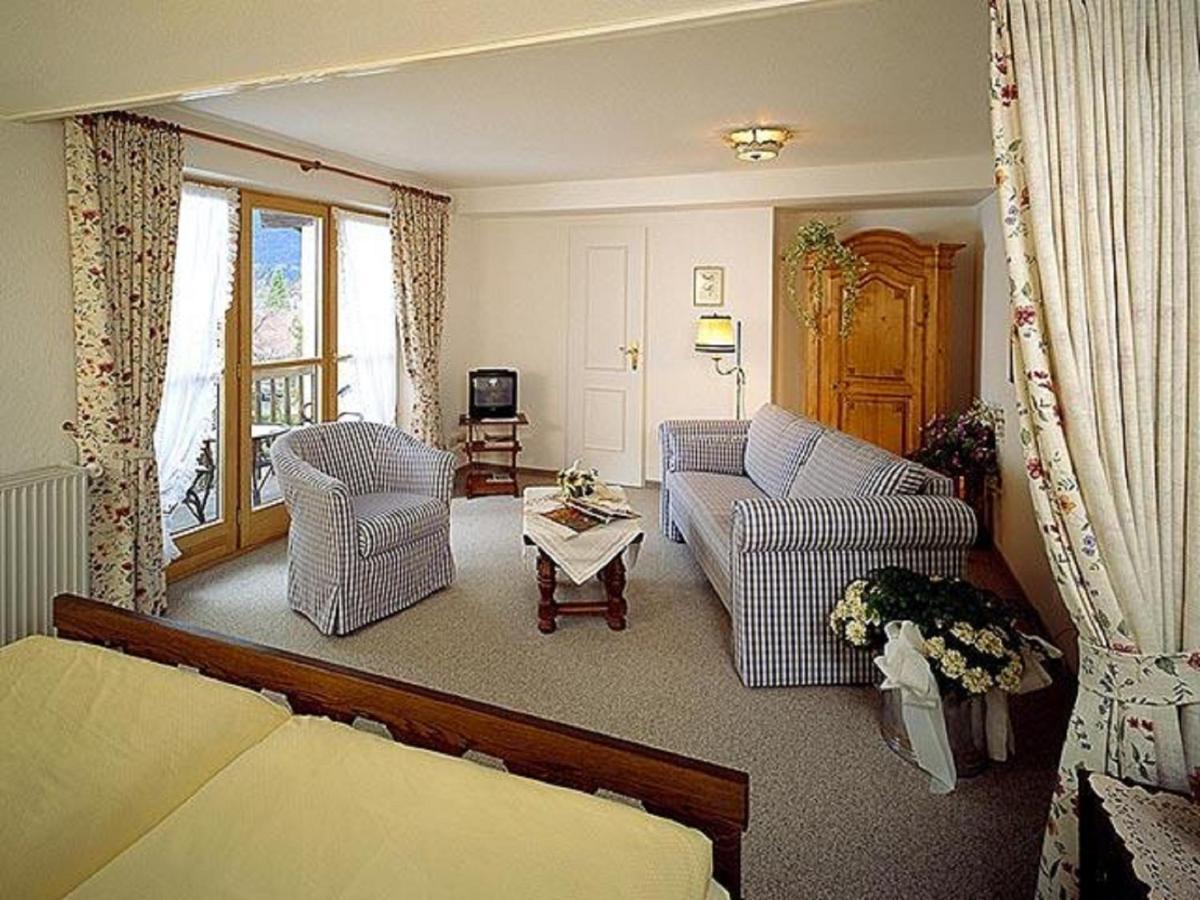 Gaestehaus Antonia Garmisch-Partenkirchen Dış mekan fotoğraf